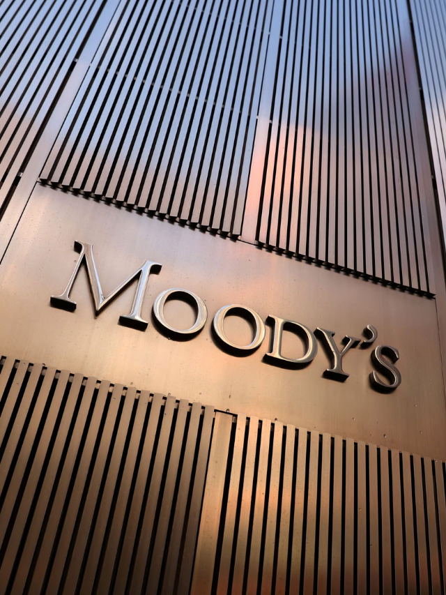 Moody’s Rated Negative Outlook to the United States